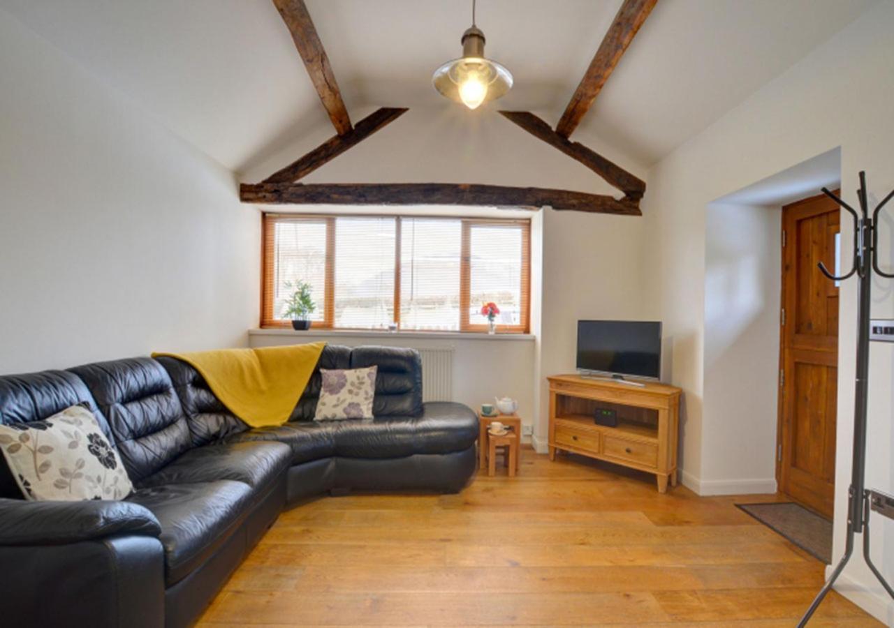 Smithy Cottage Berriew Luaran gambar